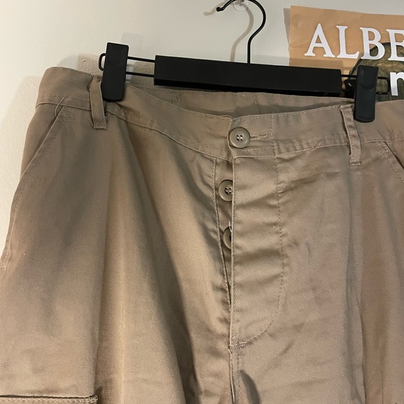 Khaki cargo pants - Picture 2 of 4